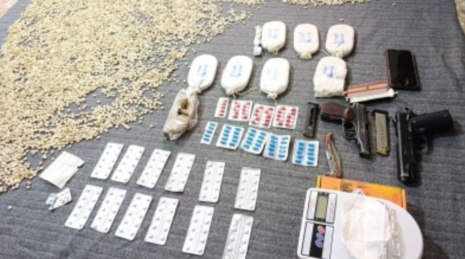 سوريا تواصل ضرب “إمبراطورية الكبتاغون”.. تفكيك 4 شبكات تهريب وترويج خلال أسبوع